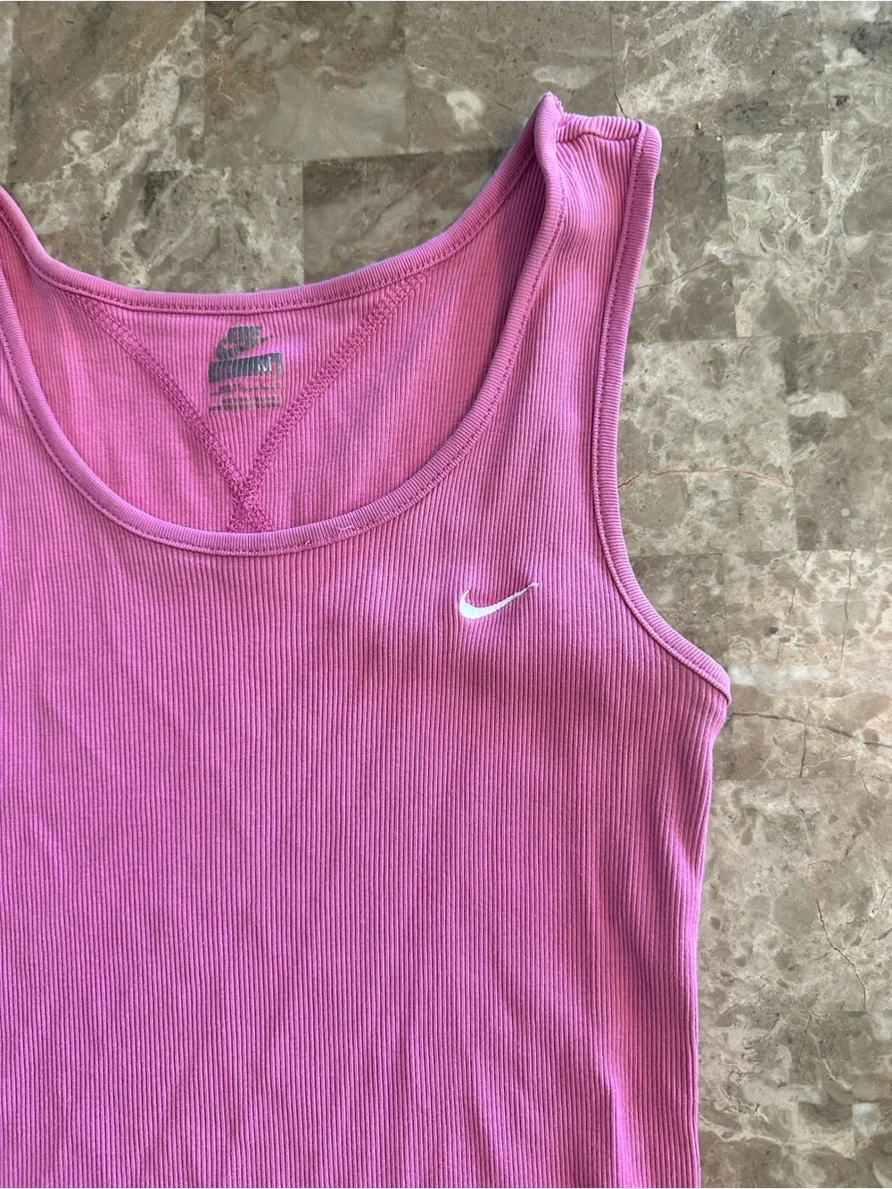 Nike Ribbed Workout Tank Top Womens Size Medium - Pink Fitness